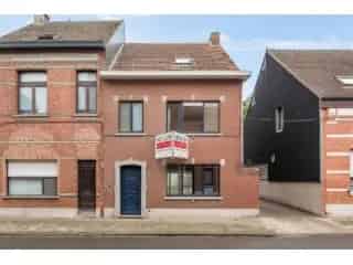 Huis te koop Turnhout 3 slaapkamers 2 garages