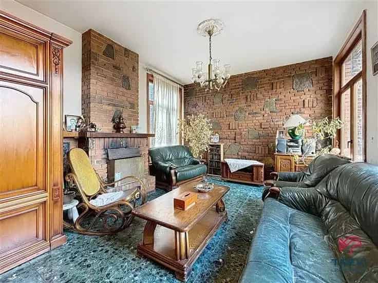 Ruime Huis Te Koop Lodelinsart Ideaal Vrij Beroep