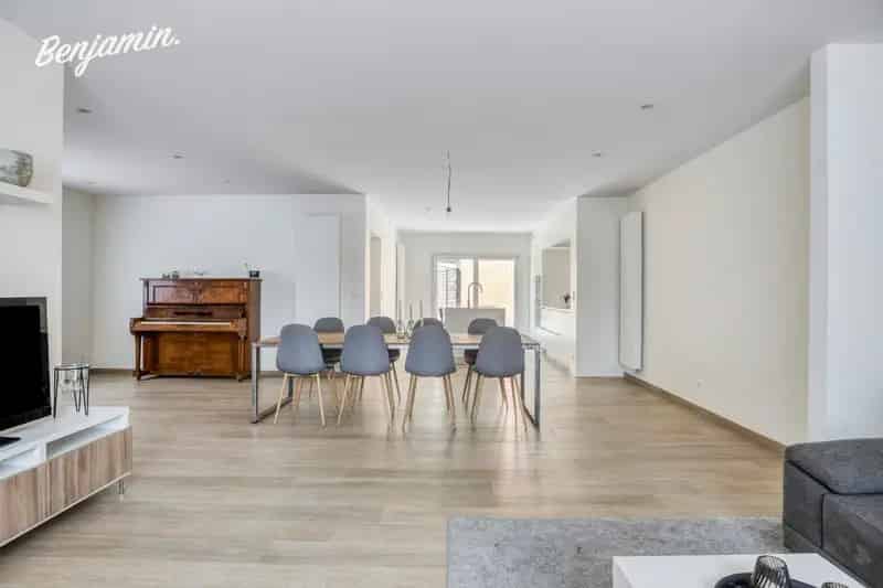 Gerenoveerde Halfopen Woning 3 Slaapkamers Zonnige Tuin Gullegem
