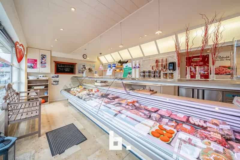 Huis te koop: Grote woning met atelier 183m²