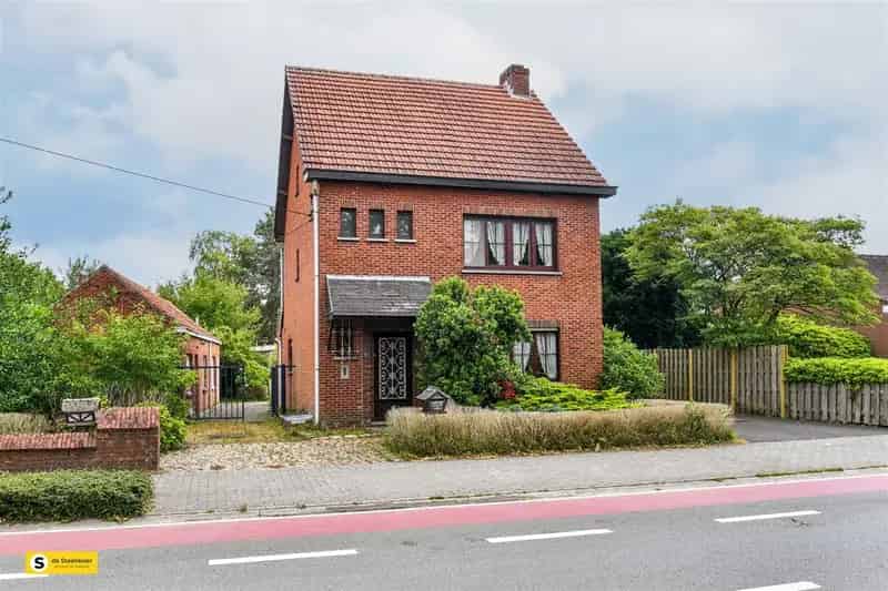 Twee woningen te renoveren te Vosselaar
