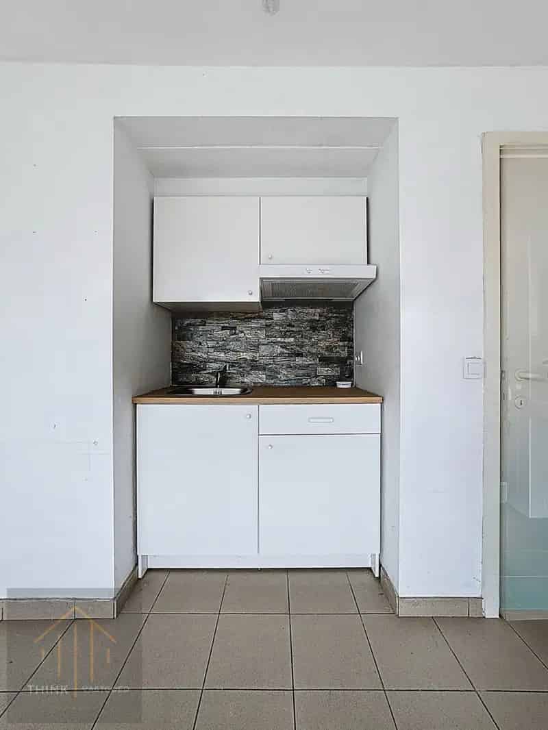 Studio te koop Sint-Amandsberg nabij winkels en station