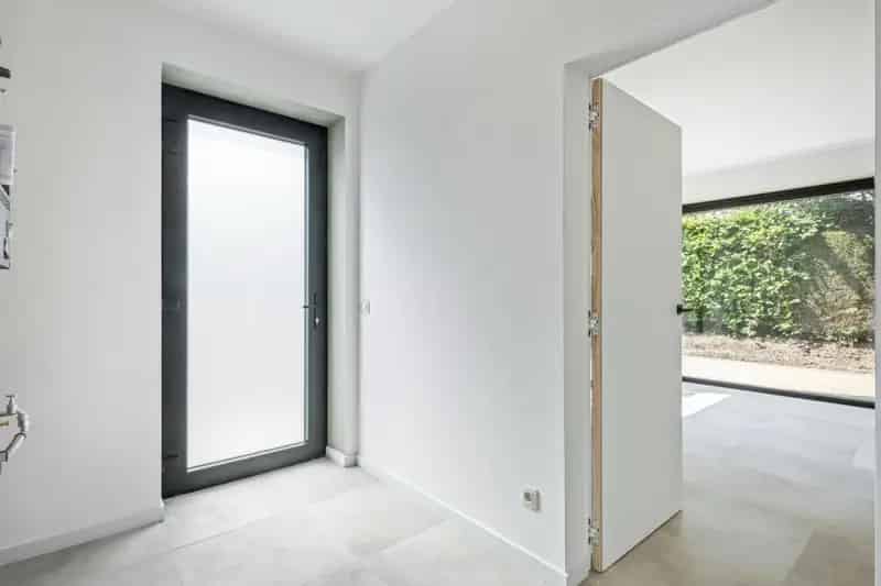 Knappe Nieuwbouwwoning Met Carport