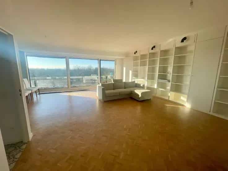 Appartement te Koop Etterbeek Nabij Jubelpark 3 slaapkamers