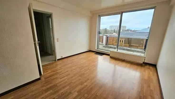 Studio Penthouse te Uccle - Lichtrijk appartement met terras