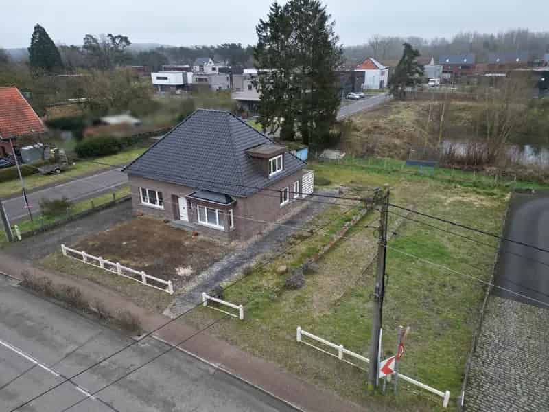 Huis te renoveren Rotselaar 3 slaapkamers grote tuin