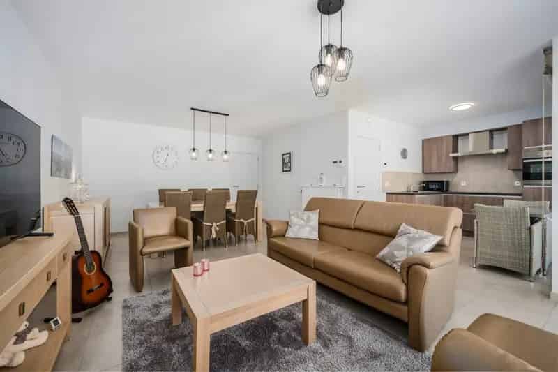 Appartement te koop: Instapklaar 2 slaapkamers nabij centrum
