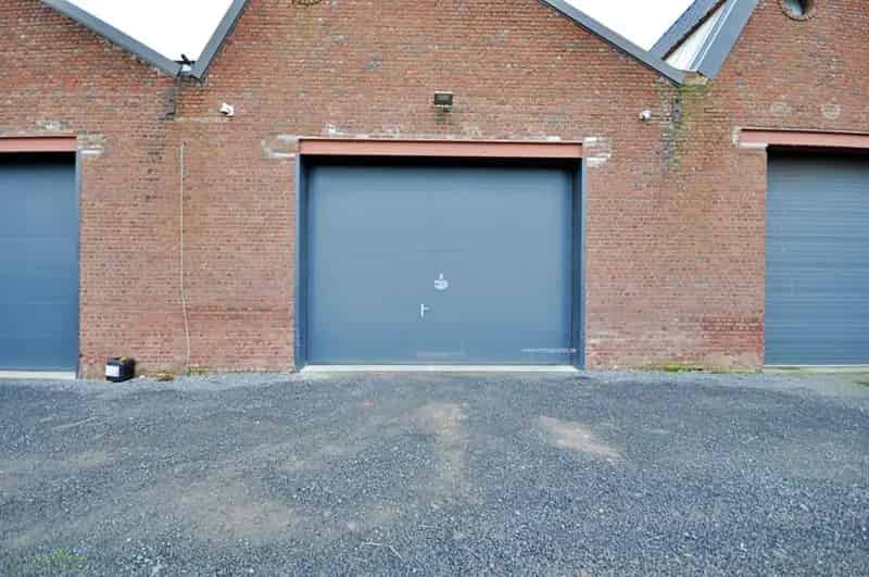 Magazijn te Huur Kluisbergen 230m2