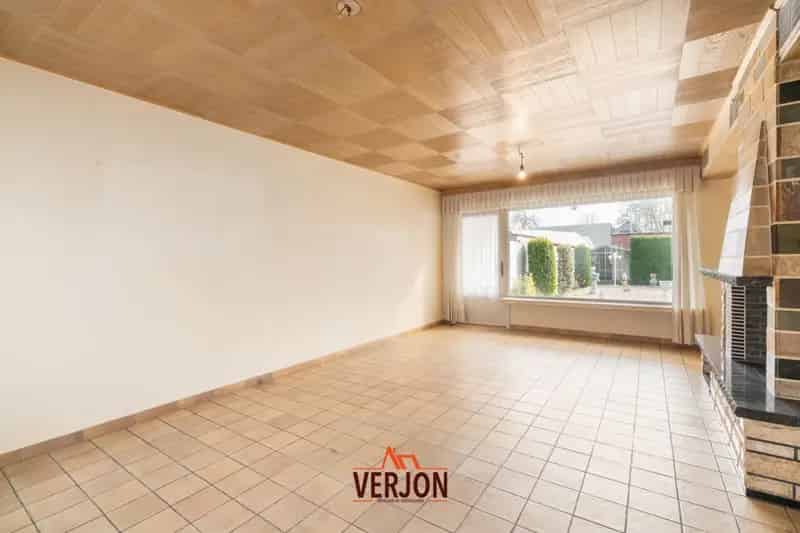 Woning met Zuidgerichte Tuin te Koop in Kachtem
