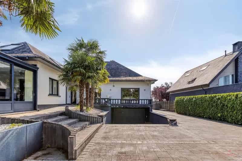 Ruime Villa te Koop Dilbeek 5 slaapkamers Zwembad 485m²