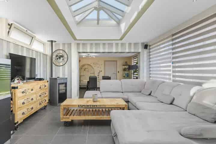 Huis te Koop Deinze: Ruime Halfopen Woning
