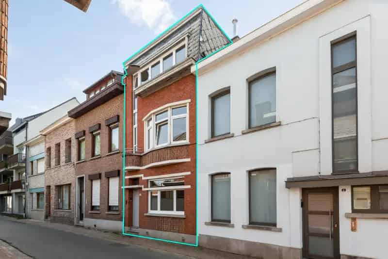Huis te koop in Boom: 2 slaapkamers, polyvalente ruimtes & terras