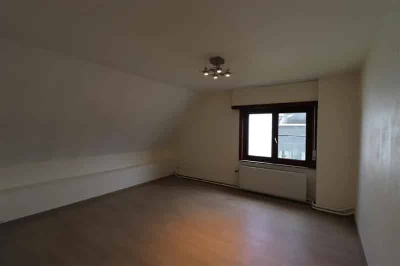 Woonhuis Halfopen Bebouwing Tuin Berging
