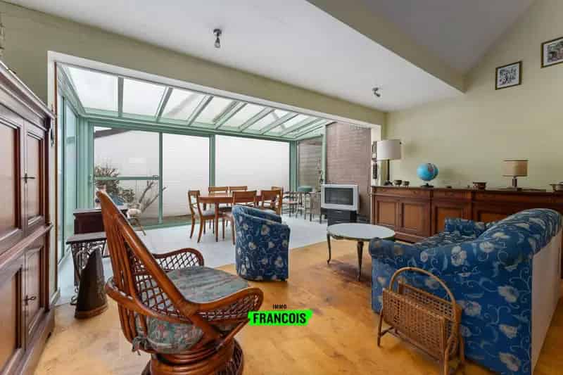 Te renoveren vakantiewoning Nieuwendamme Nieuwpoort