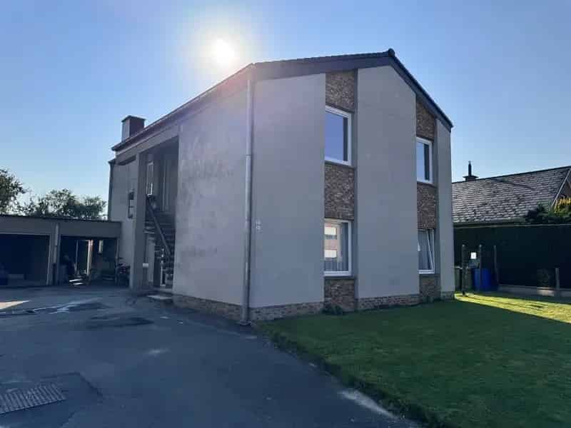 Appartement te huur met tuin en garage