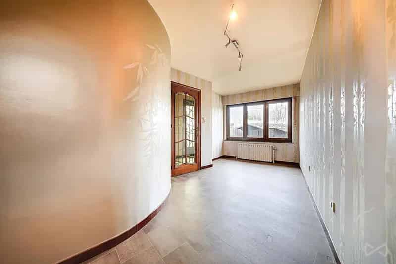 Huis en Appartement te Koop Wanze