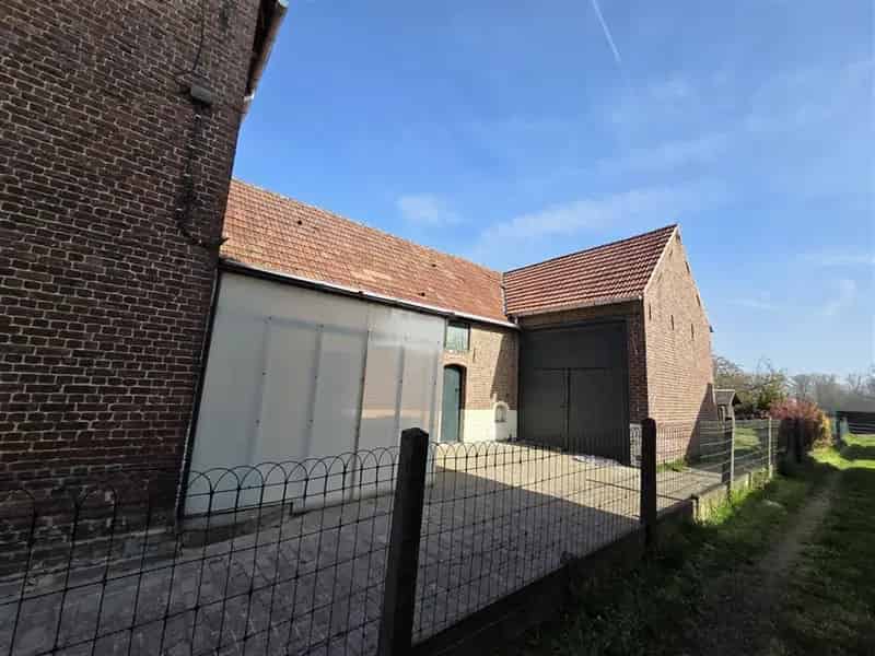 Huis te koop in Viane: 4 slaapkamers, te renoveren
