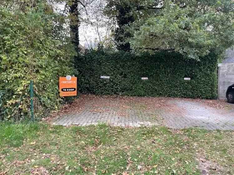 Garagebox te koop in Gentbrugge met autostaanplaats