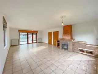 Huis te huur Nijvel 227m2 2 slaapkamers grote tuin