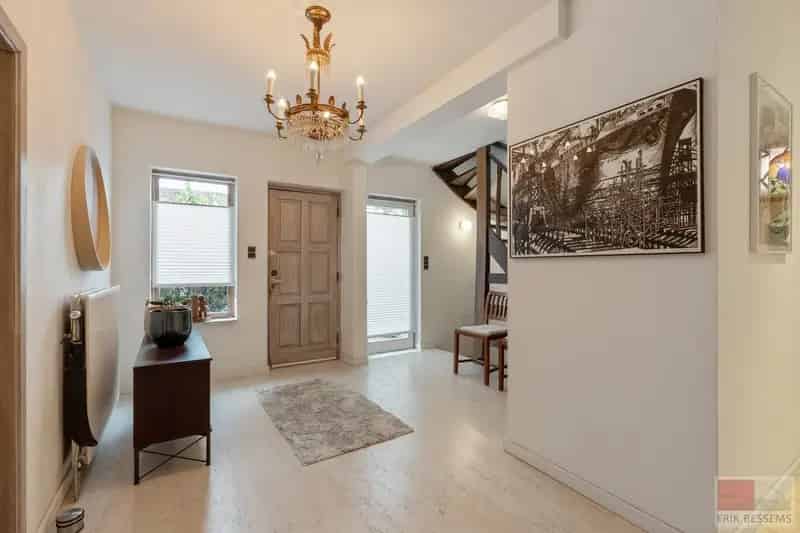 Karaktervolle woning 1980 278m² 1399m² perceel
