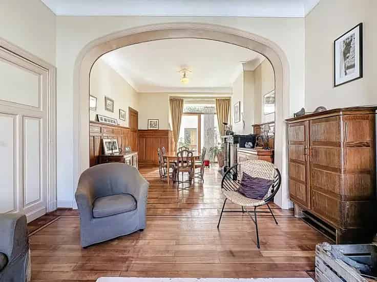 Huis Te Koop Vorst 200m2 4 slaapkamers gerenoveerd