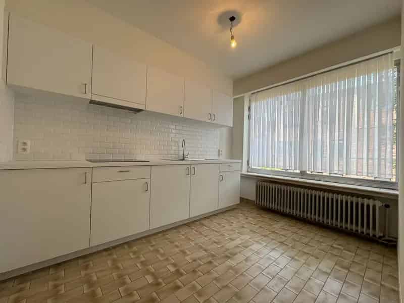 Gerenoveerd 2 Slaapkamer Appartement Turnhout Centrum Garage