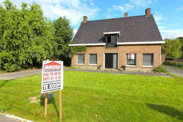 Villa te koop Oostrozebeke