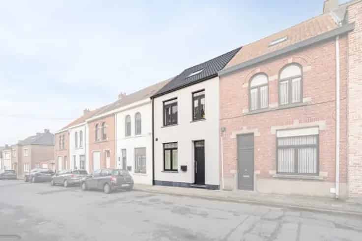 Huis Te Koop Lede: Instapklare gezinswoning 3 slaapkamers