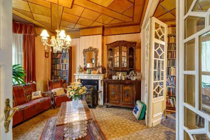 Karaktervolle woning 4-5 slpk te Blaasveld