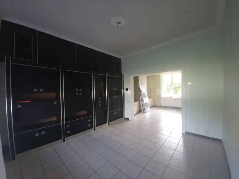 Ruime woning Deinze: Centraal gelegen en ideaal voor gezinnen