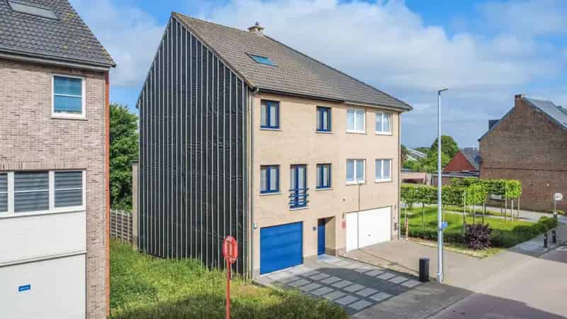 Huis te koop: Instapklare woning 3 slpk + bureau & garage