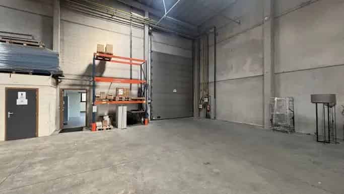 Magazijn te huur Zulte 1800m² nabij E17