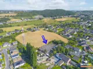 Industrie te koop Grace-Hollogne - 4000m² - 6 magazijnen - Appartement