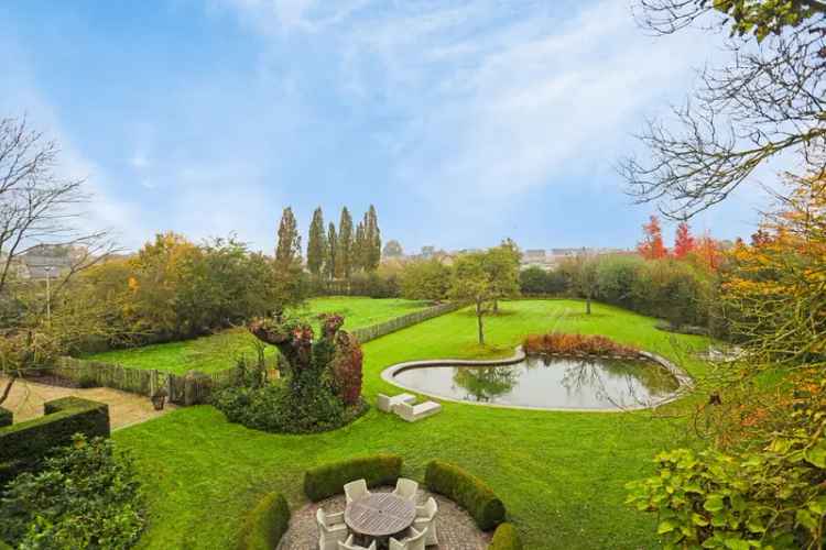 Huur uniek gerenoveerd landhuis met stalling en mooie tuin