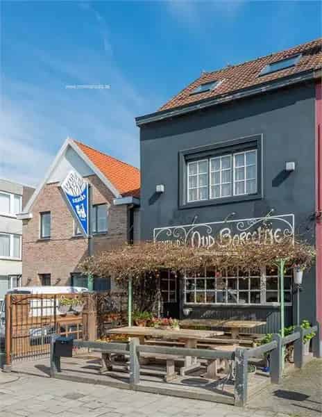 Handelspand Te Koop Gent Frituur Met Woonruimte