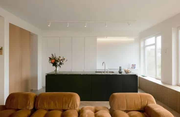 Appartement Te Koop Antwerpen - Lichtrijk & Gerenoveerd