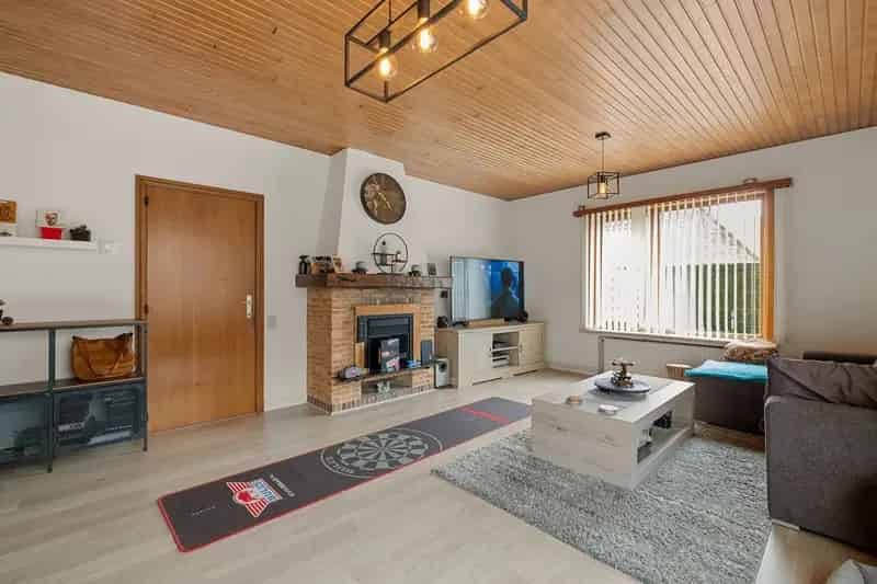 Huis te koop Gistel: 3 slaapkamers, garage, tuin