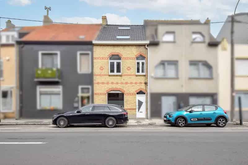Gezinswoning 4 slaapkamers Lombardsijde Renovatieproject