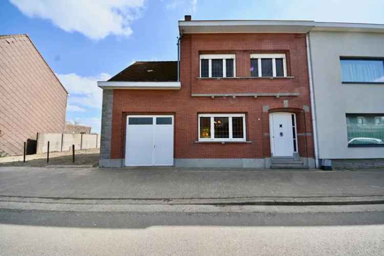 Huis te huur: te renoveren woning met 3 slaapkamers en garage