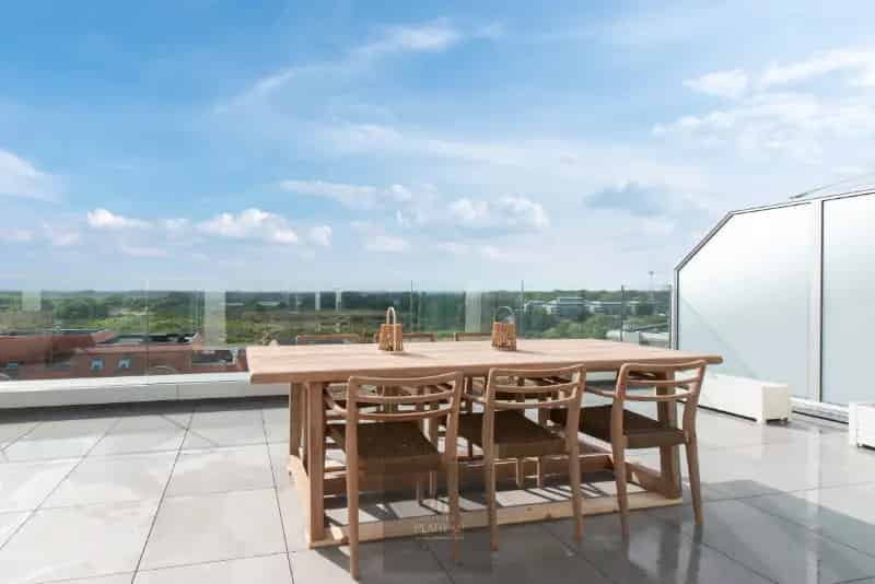 Dakstudio te koop  Instapklare Penthouse Studio met Zonneterras