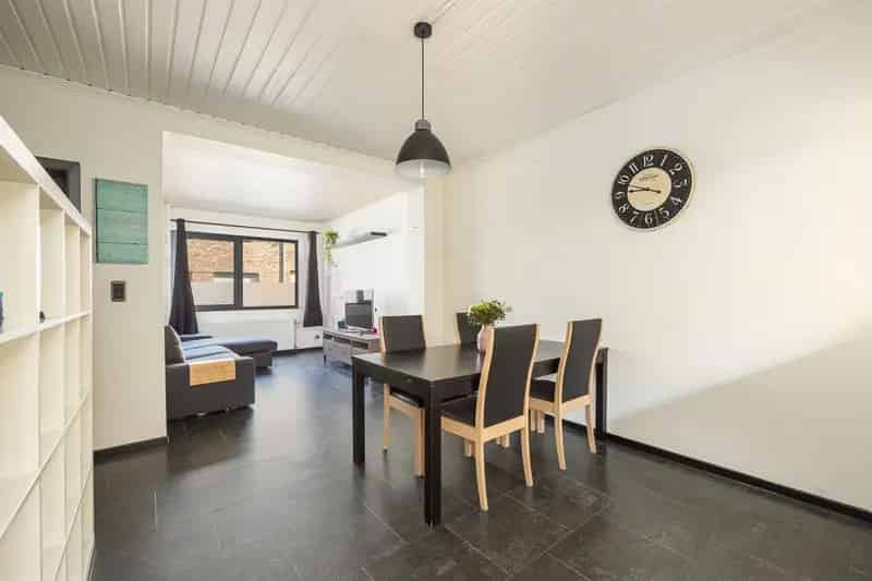 Rijwoning 4 slaapkamers en tuin