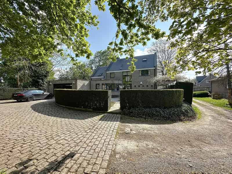 Tijdloos Landhuis te Lennik 400m² 4 slaapkamers