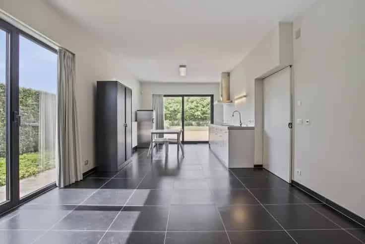 Huis Te Koop Veldegem: Moderne Gezinswoning of Kantoor