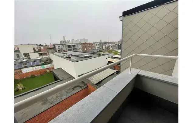 Huur 1 slaapkamer appartement van 72 m² in Antwerp