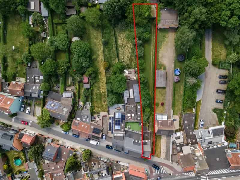 Te renoveren woning Ekeren Donk 950m²