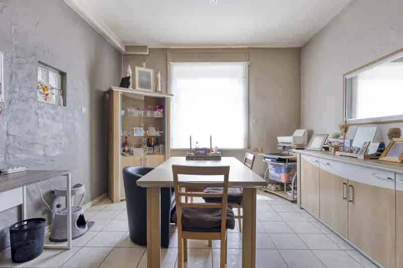Te renoveren huis 2 slaapkamers tuin Welle