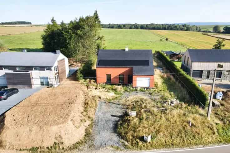 Huis Te Koop: Recent gebouwd, veel potentieel, smaakvol ontwerp