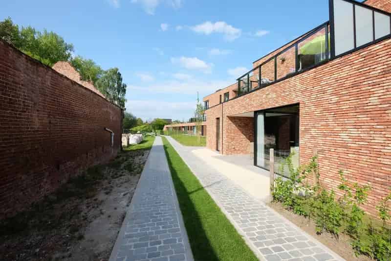 Appartement 2 slaapkamers tuin te huur jaarcontract