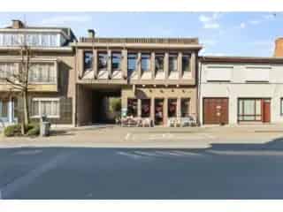 Handelsfonds te koop Stekene 600m²