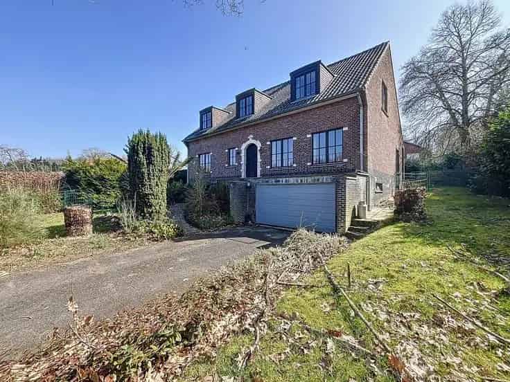 Villa te Hoog Linden 4 slaapkamers 235m²